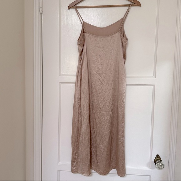 Jenni Kayne satin slip dress in blush - Picture 8 of 12
